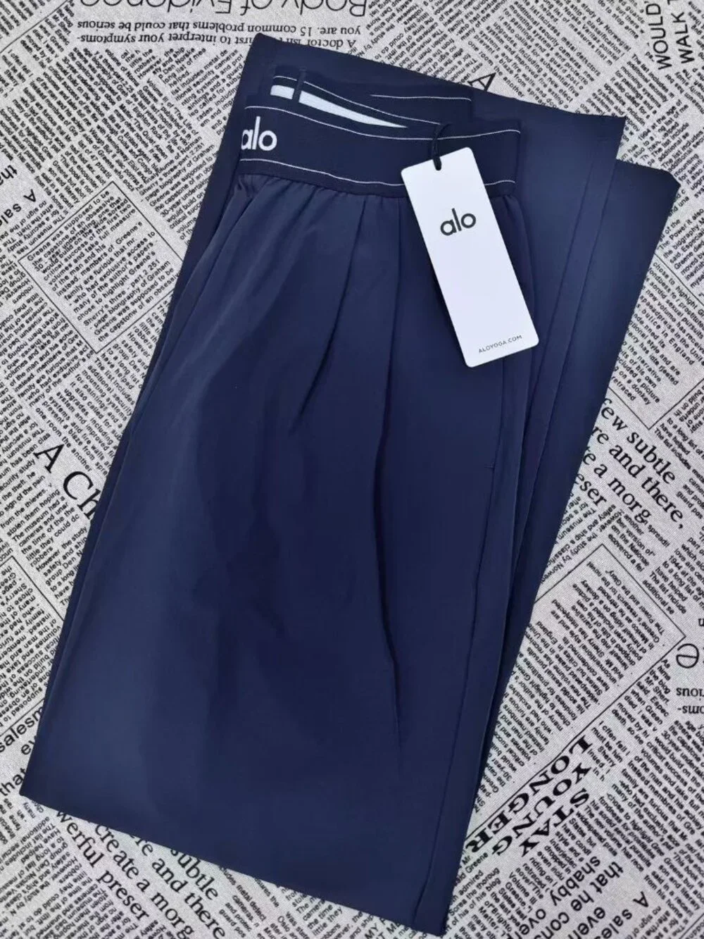 💙ALO Yoga Suit Up Trouser,Navy Blue (Regular 30-inch inner seam) NWT 😀
